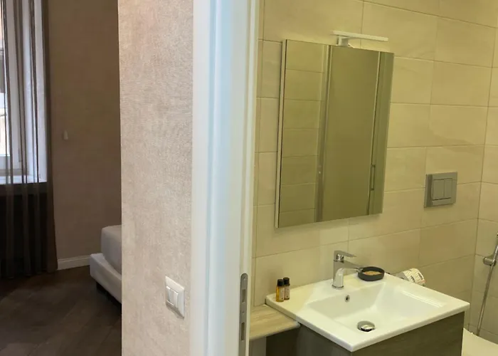Spagna Boutique בית הארחה 4*